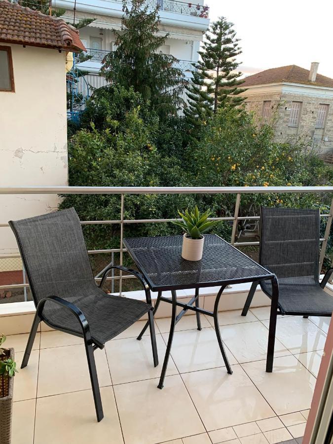 Hommie Apartment Amaliada Exterior photo